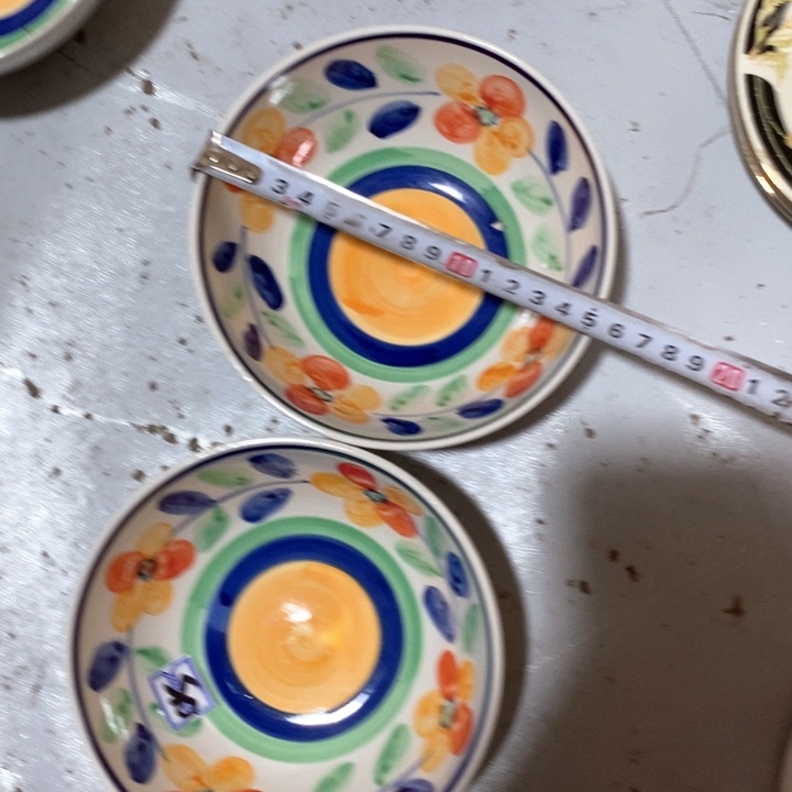 瓷片磁州窑手绘釉下彩碗口径15厘米高度6.5厘米一对均有瑕疵
