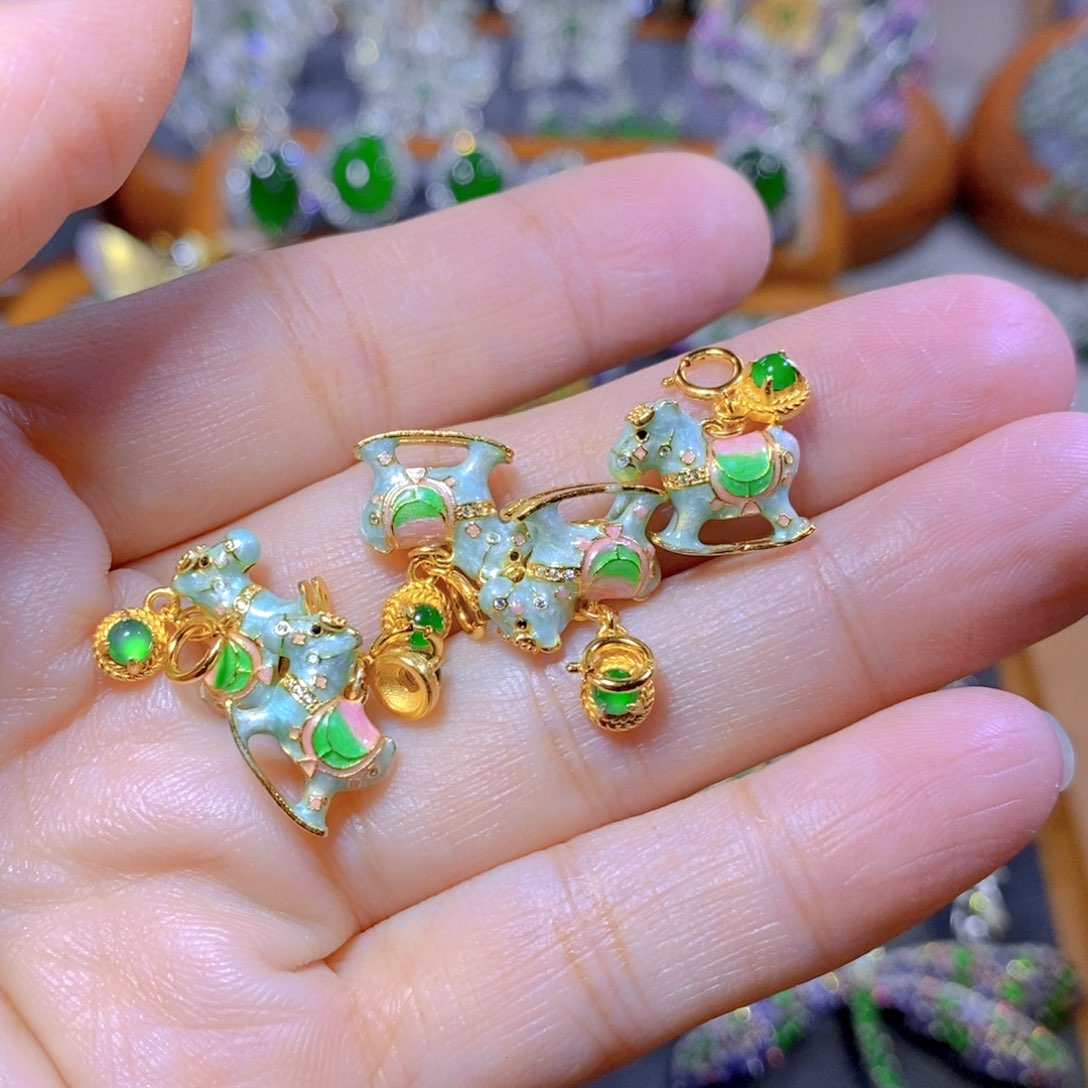 翡翠颈饰银S925镶嵌多样性发其一