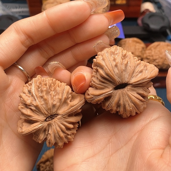 文玩核桃把件娄子46