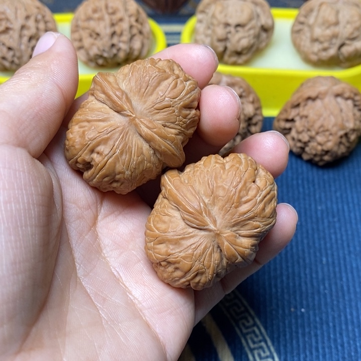 最***样文玩核桃吊坠元宝43