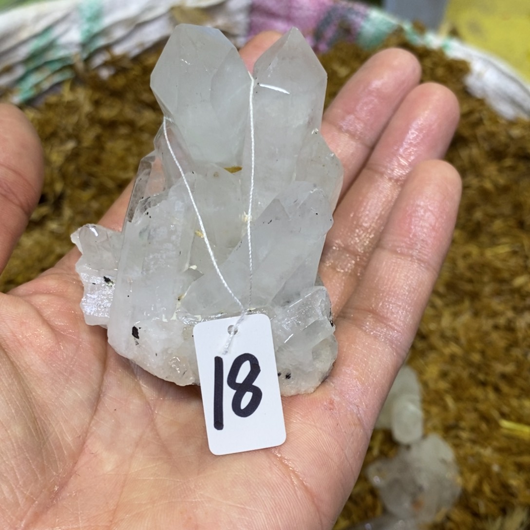 水晶原石摆件未镶嵌水晶