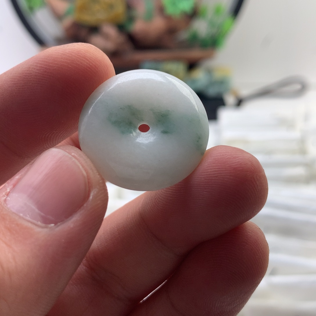 颈饰未镶嵌翡翠扣子