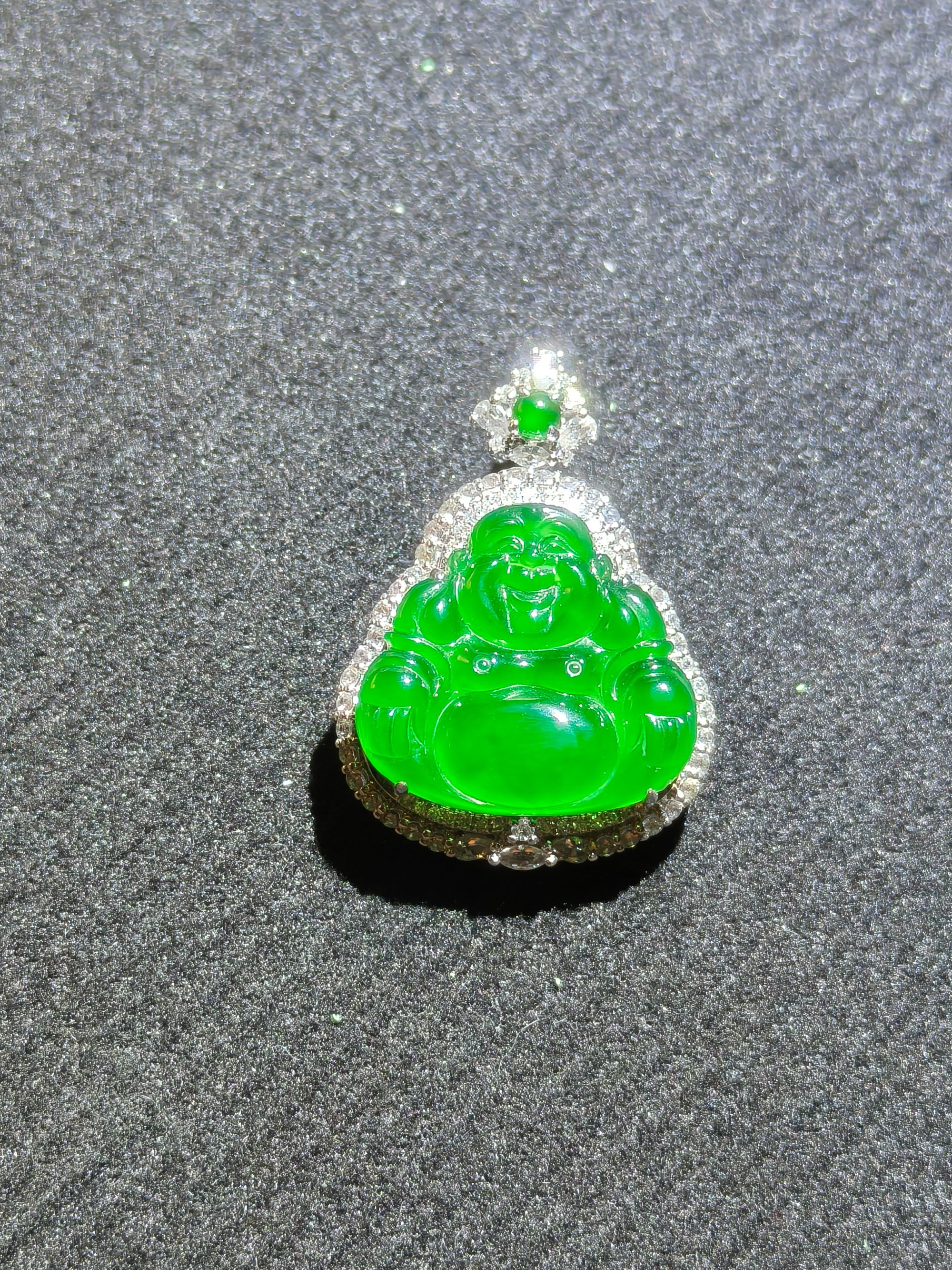 翠美珠宝甄选/天然翡翠A货18k镶嵌满绿佛公吊坠可开盖精美百搭028