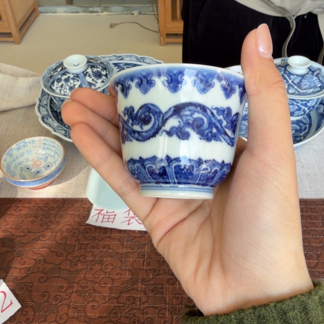 酒***汇瓷片青花瓷器的制作工艺与工艺等方面都