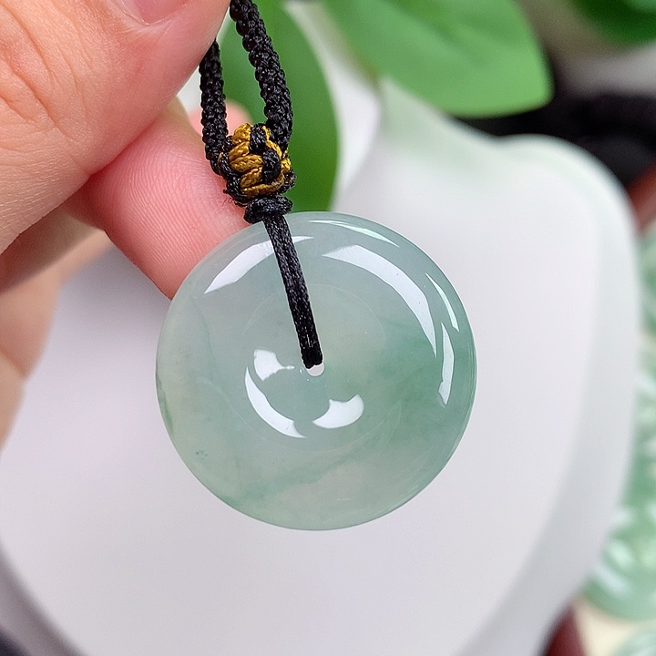 翡翠未镶嵌颈饰平安扣25.7x6.1mm