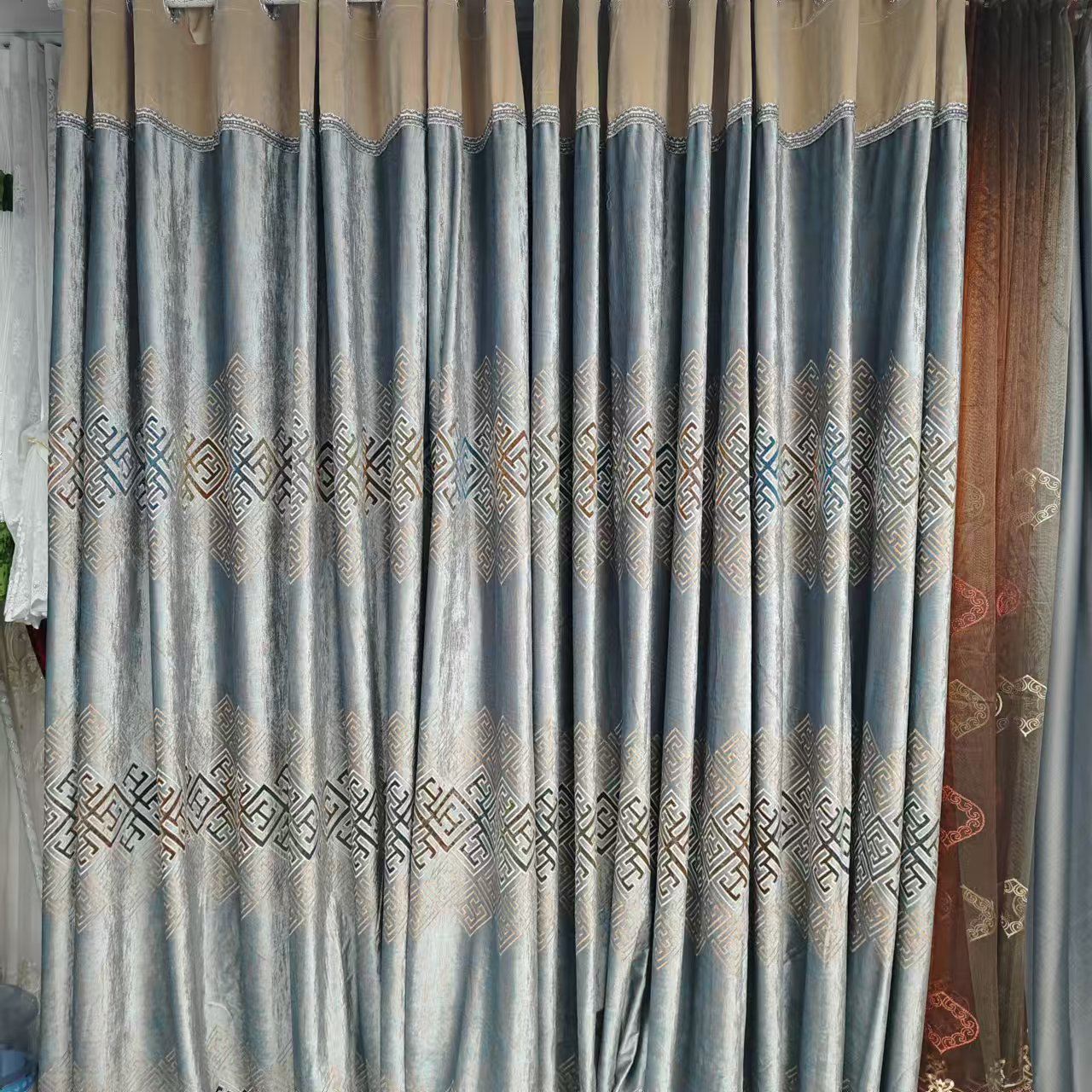 豪华窗帘便宜窗帘