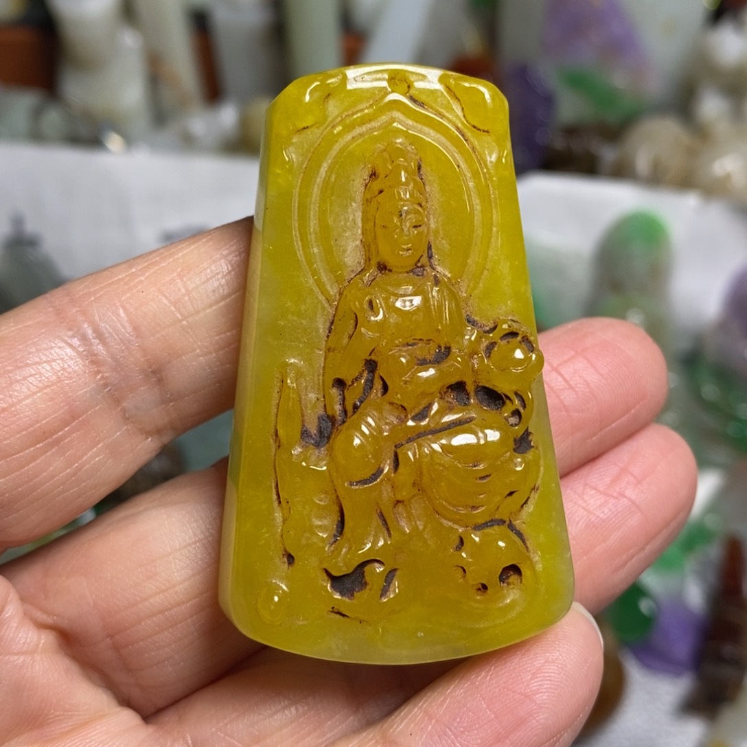 小****和田玉（糖玉）未镶嵌颈饰