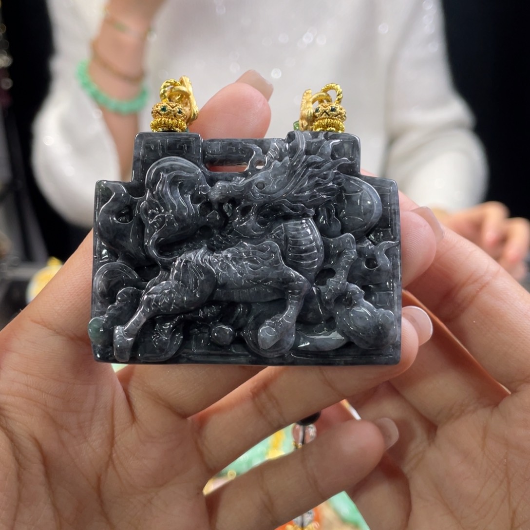 翡翠颈饰未镶嵌代编织