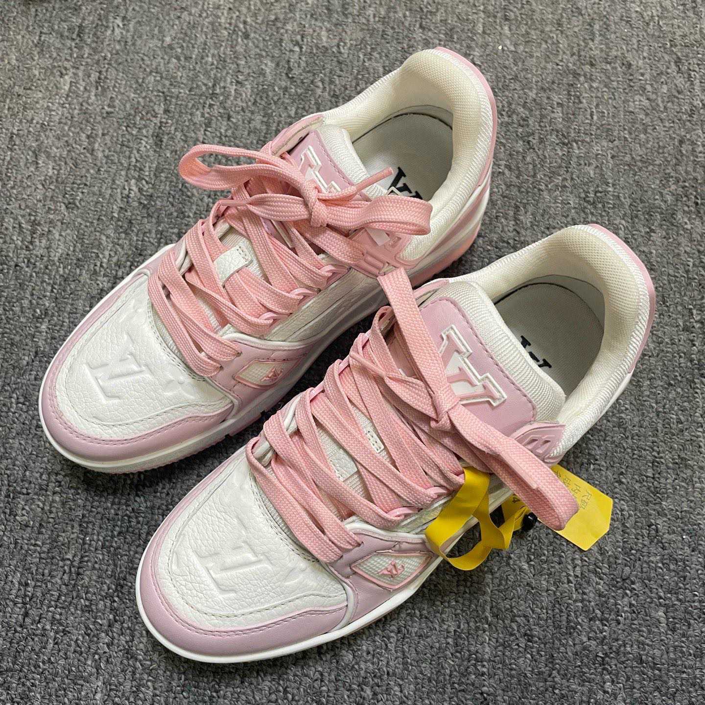 99新 LouisVuitton/路易威登 Trainer 低帮时尚板鞋 36码/11894