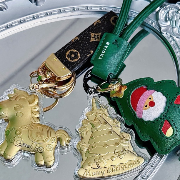 含金工艺品买一送一圣诞树挂件马上有钱马20mg送女朋友圣诞节礼物