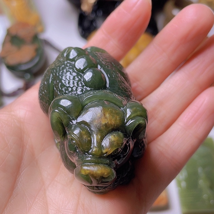 和田玉手把件未镶嵌碧*春