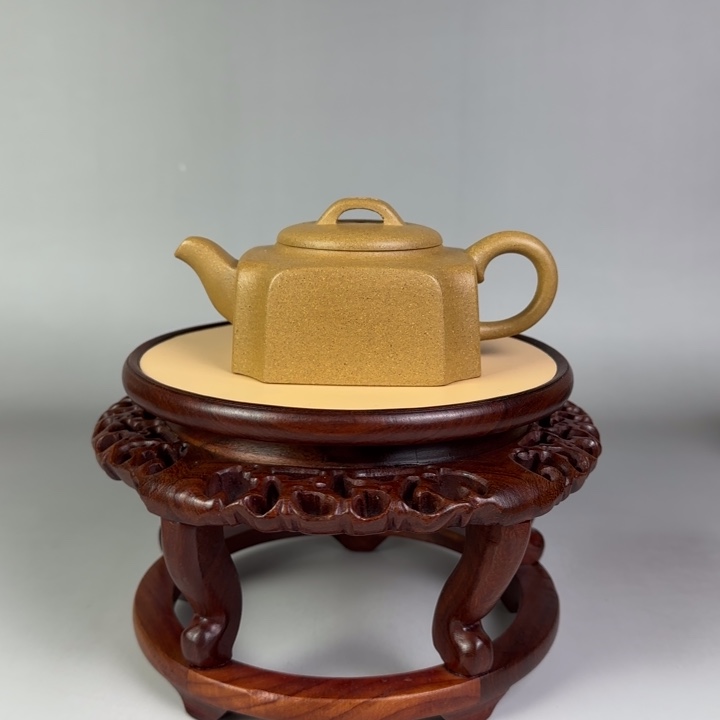 用***1段泥茶壶天地方圆200 cc左右