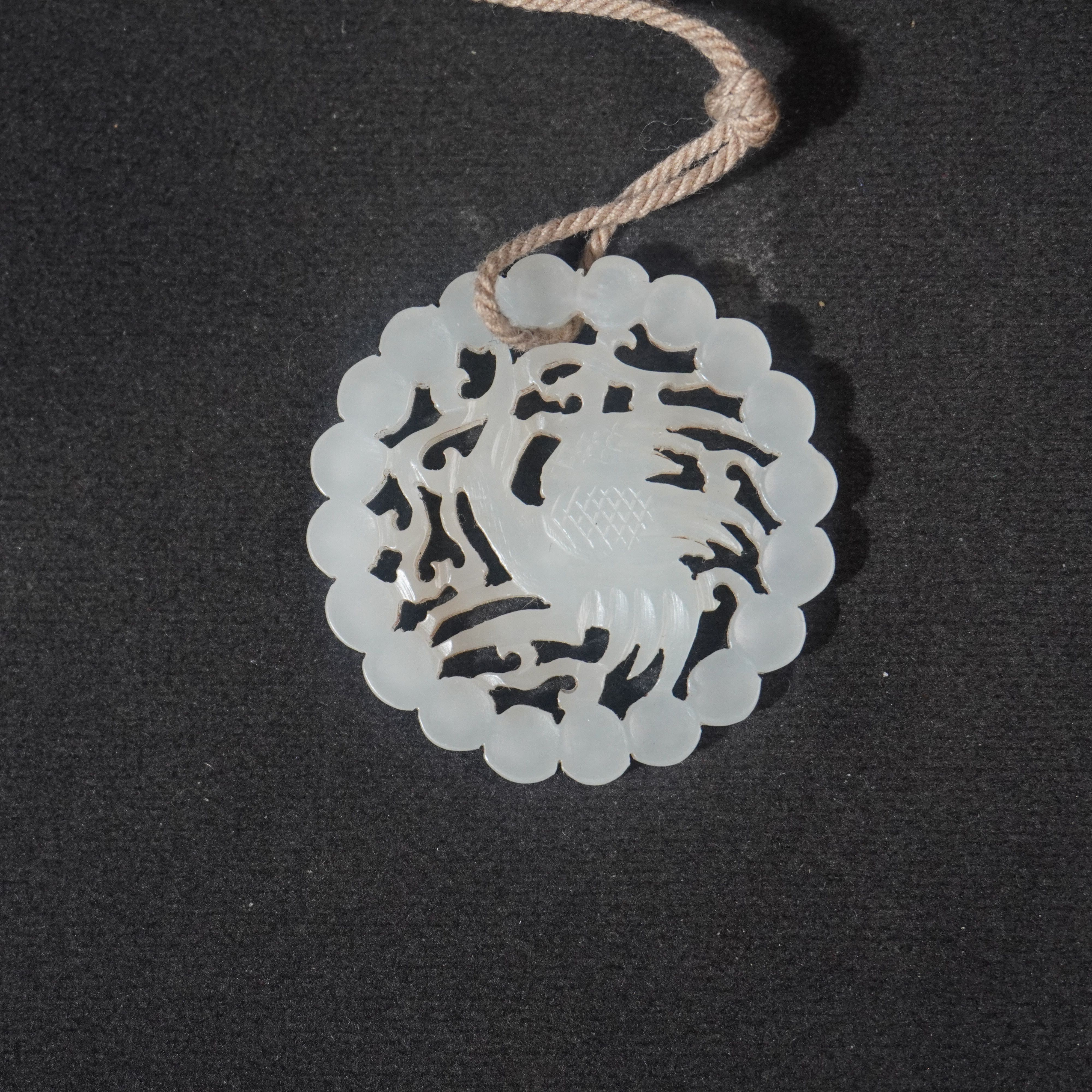 6NK97 清 和田玉镂空花片