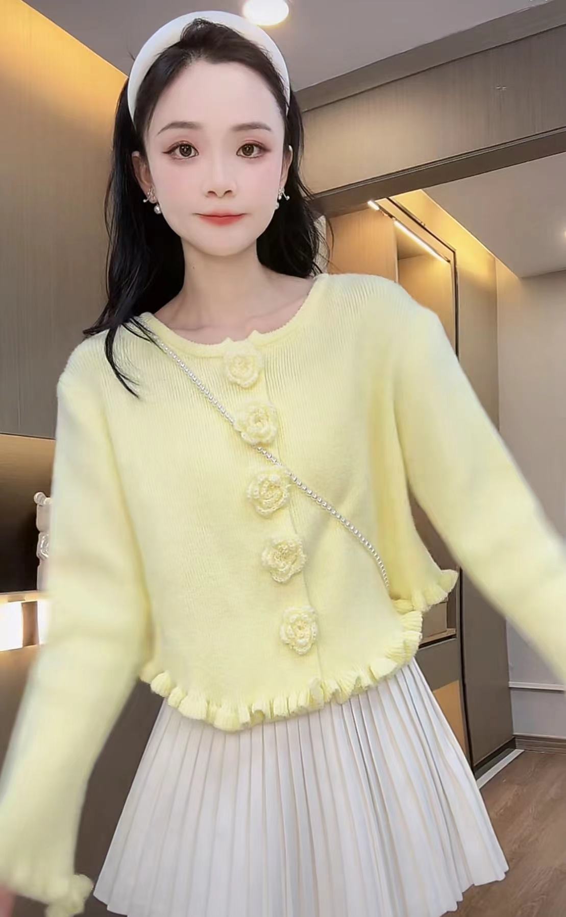 【秀宝女装】小个子百搭立体花朵针织毛衣XB5571