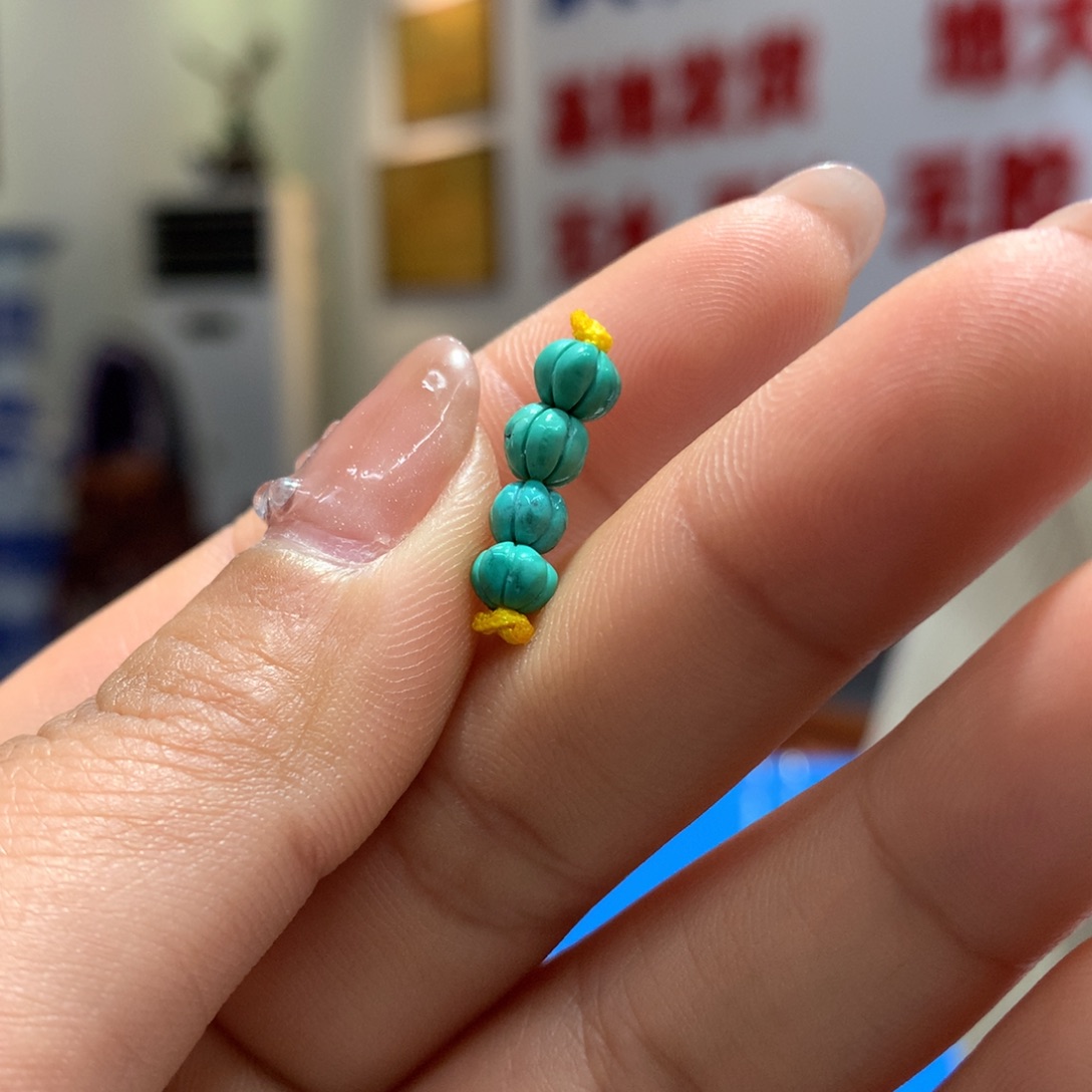 绿松石配饰未镶嵌