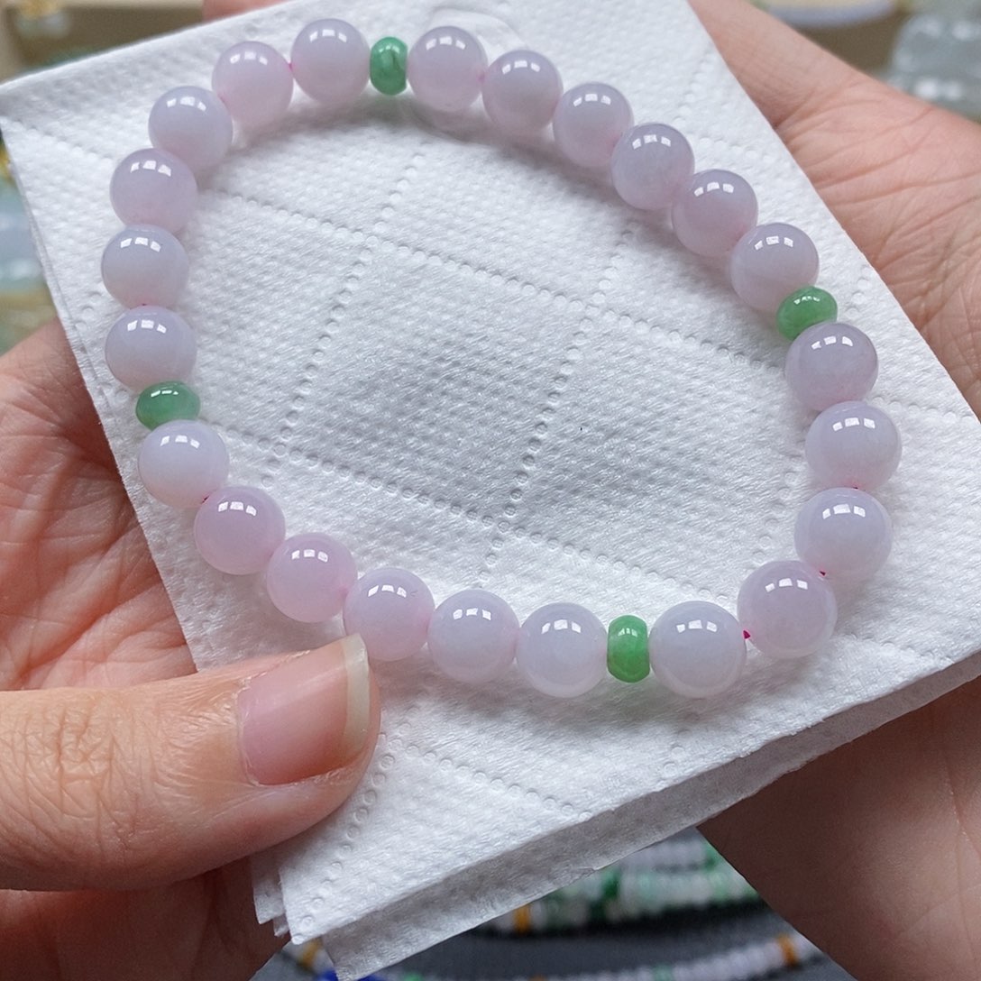 翡翠颈饰未镶嵌闪