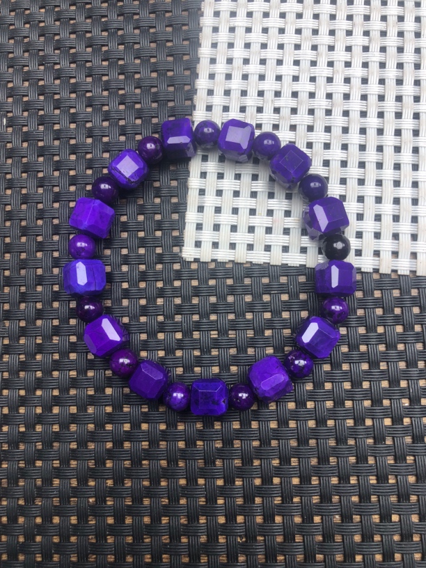 丝绒老矿紫舒8mm手串551