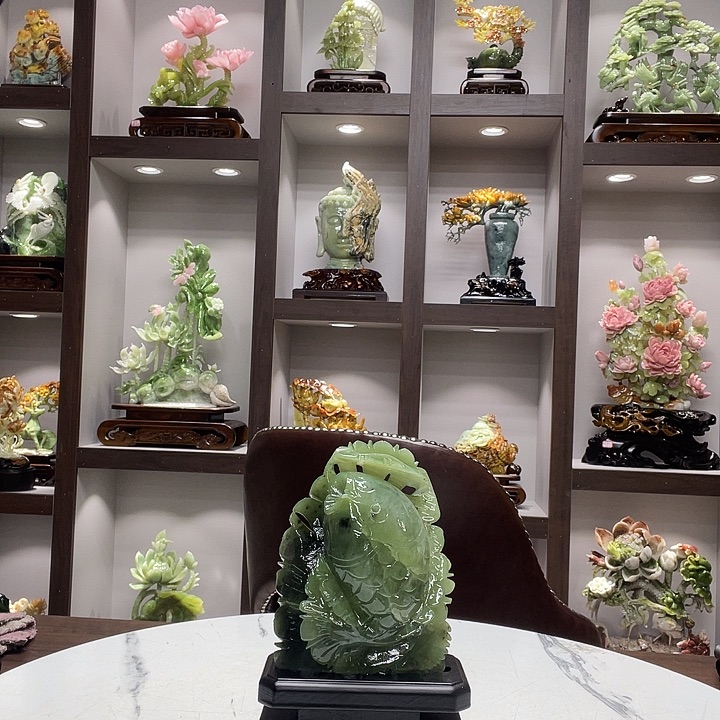 胡***厚玉办公室摆件。家居摆件