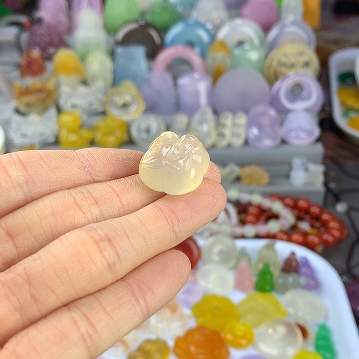 九***)玛瑙/玉髓未镶嵌颈饰