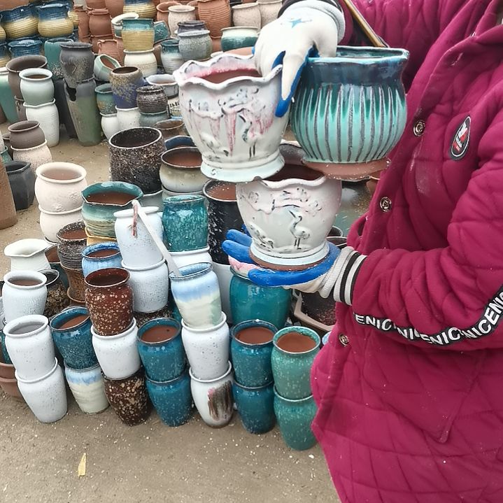 红陶瑕疵三个盆子