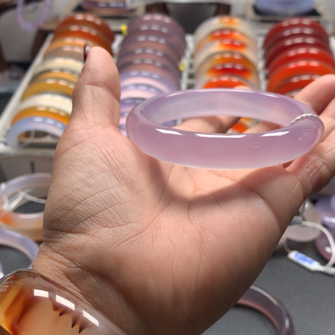 玛瑙/玉髓手镯未镶嵌