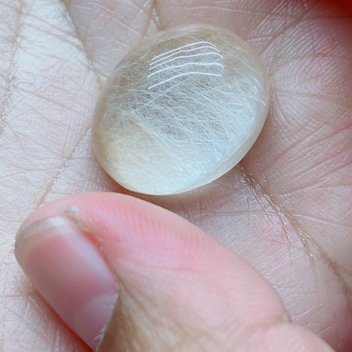 未镶嵌颈饰水晶送***糖水晶