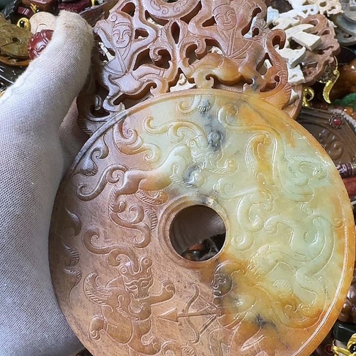 和田玉未镶嵌挂件