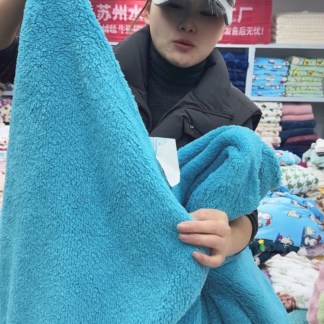 羊驼毛180.200舒棉绒被套，有脏