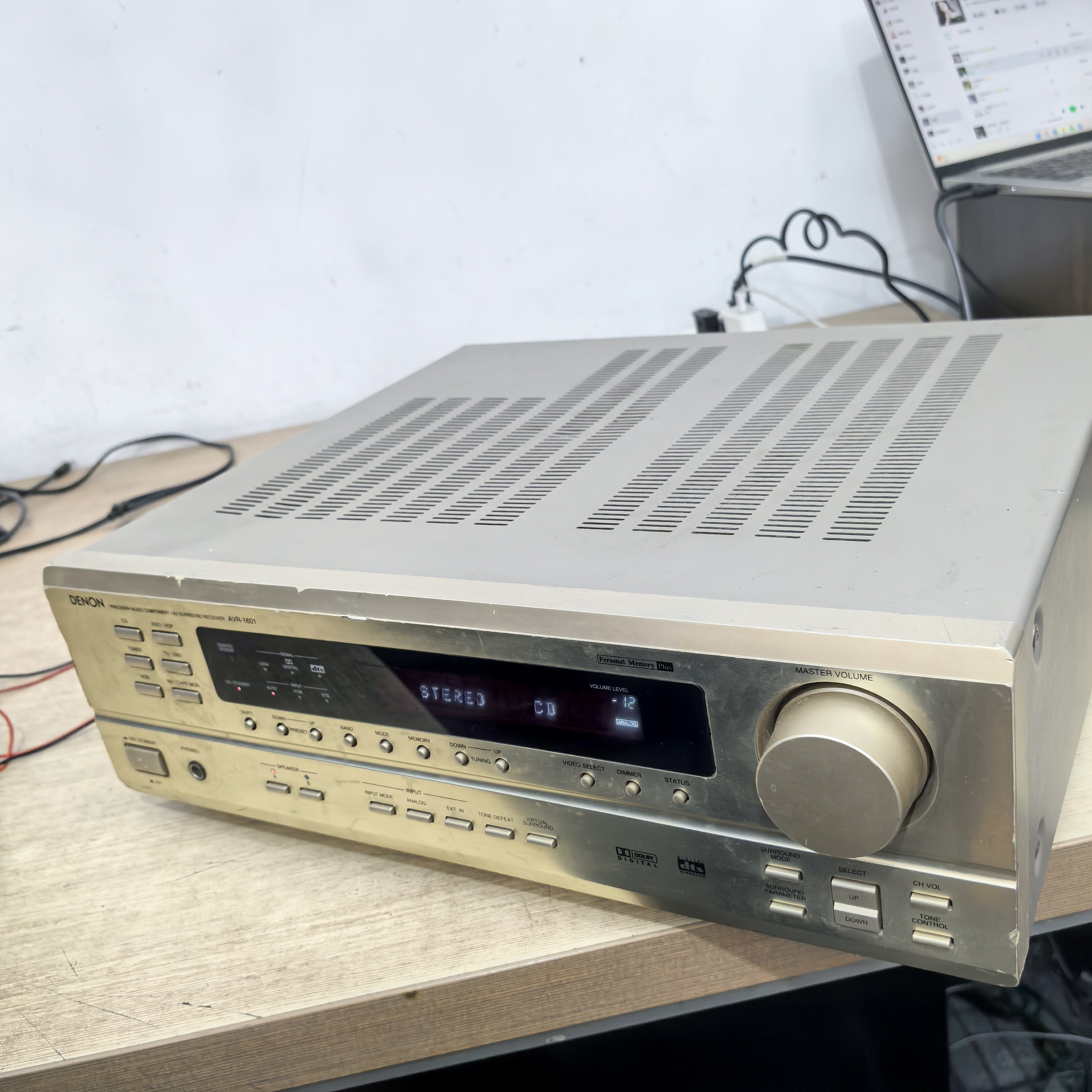 8新  TL功放机，正常使用，邮费自理