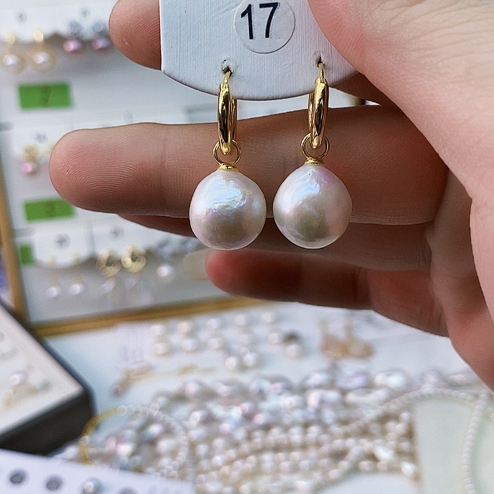 淡水珍珠耳饰未镶嵌