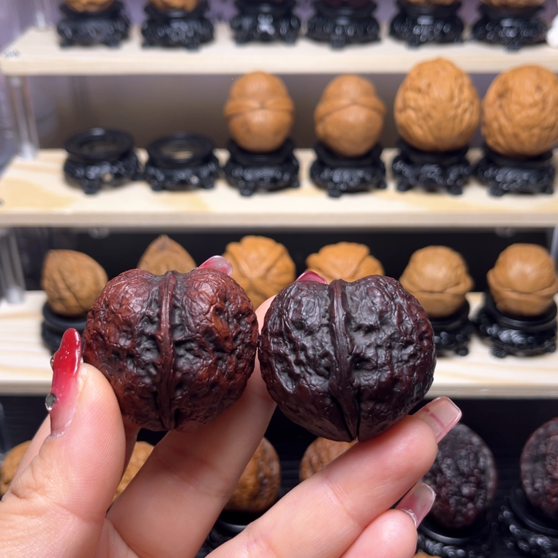 文玩核桃吊坠14w峭壁元宝39尺