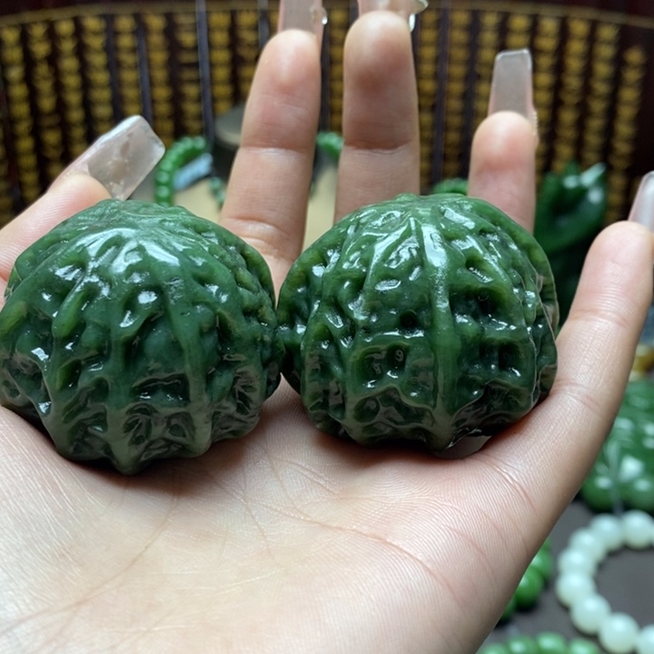 和田玉核桃一对未镶嵌黎*