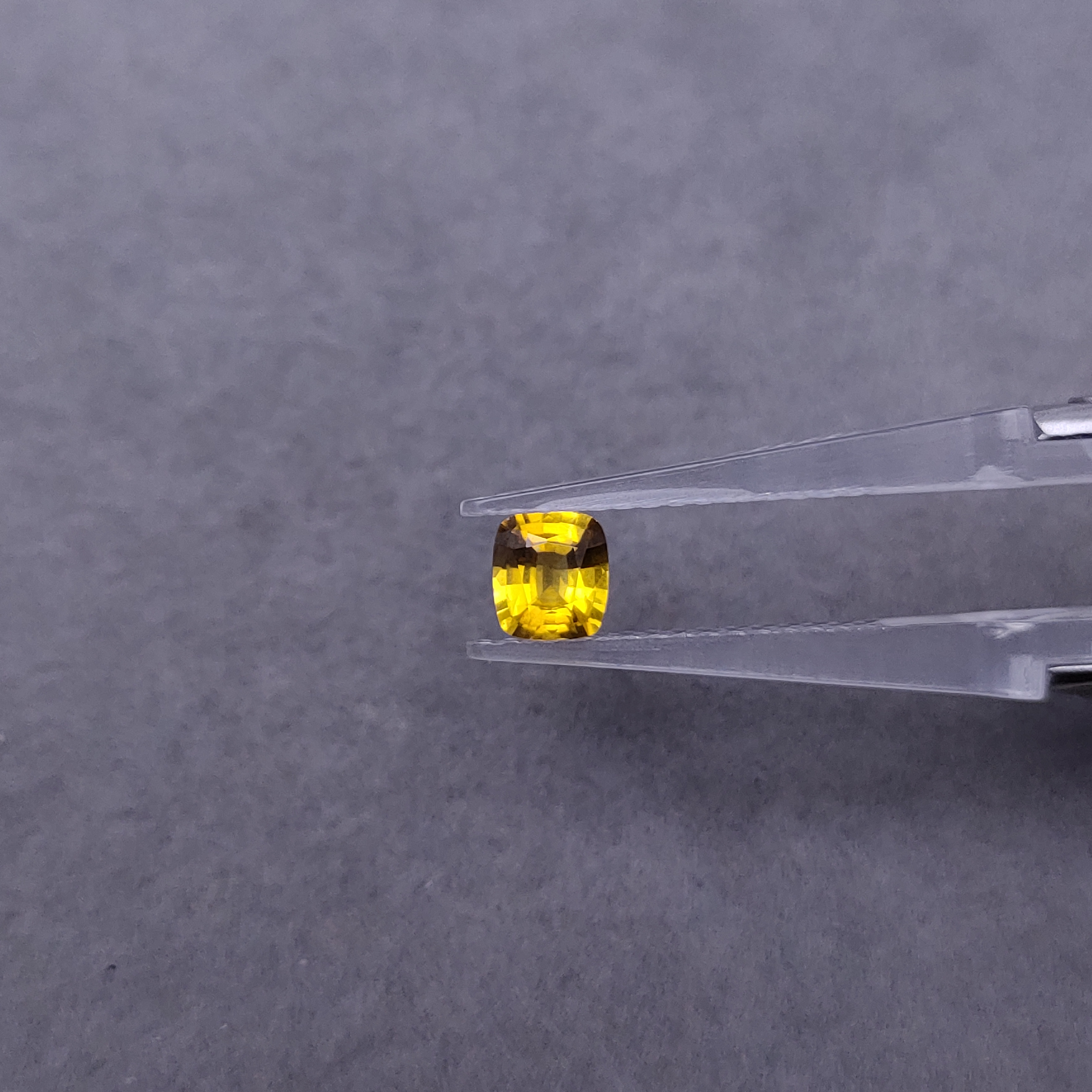 YSCvv 蓝宝石-0.77ct（01051911）0423