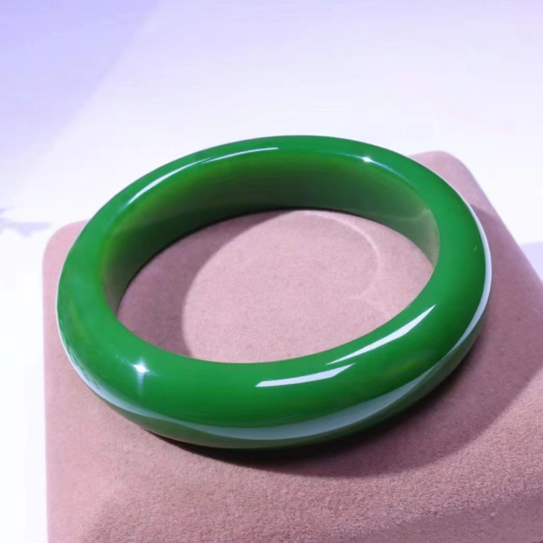 俄罗斯和田玉碧玉苹果绿宽条手镯