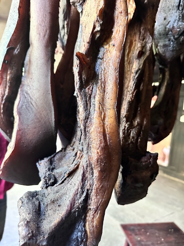 苗家腊肉纯土猪肉手工制作