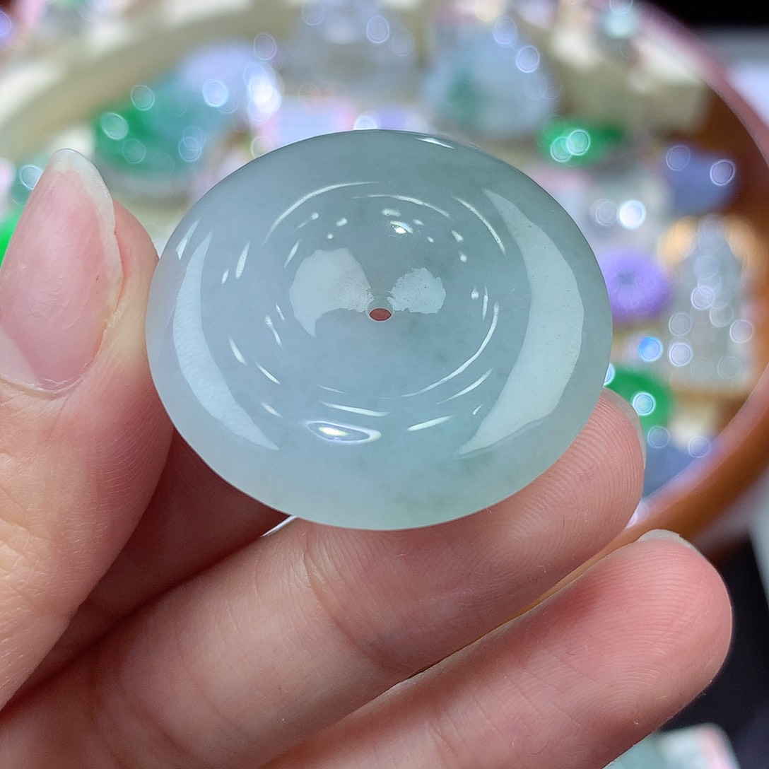 翡翠颈饰未镶嵌缅甸翡翠