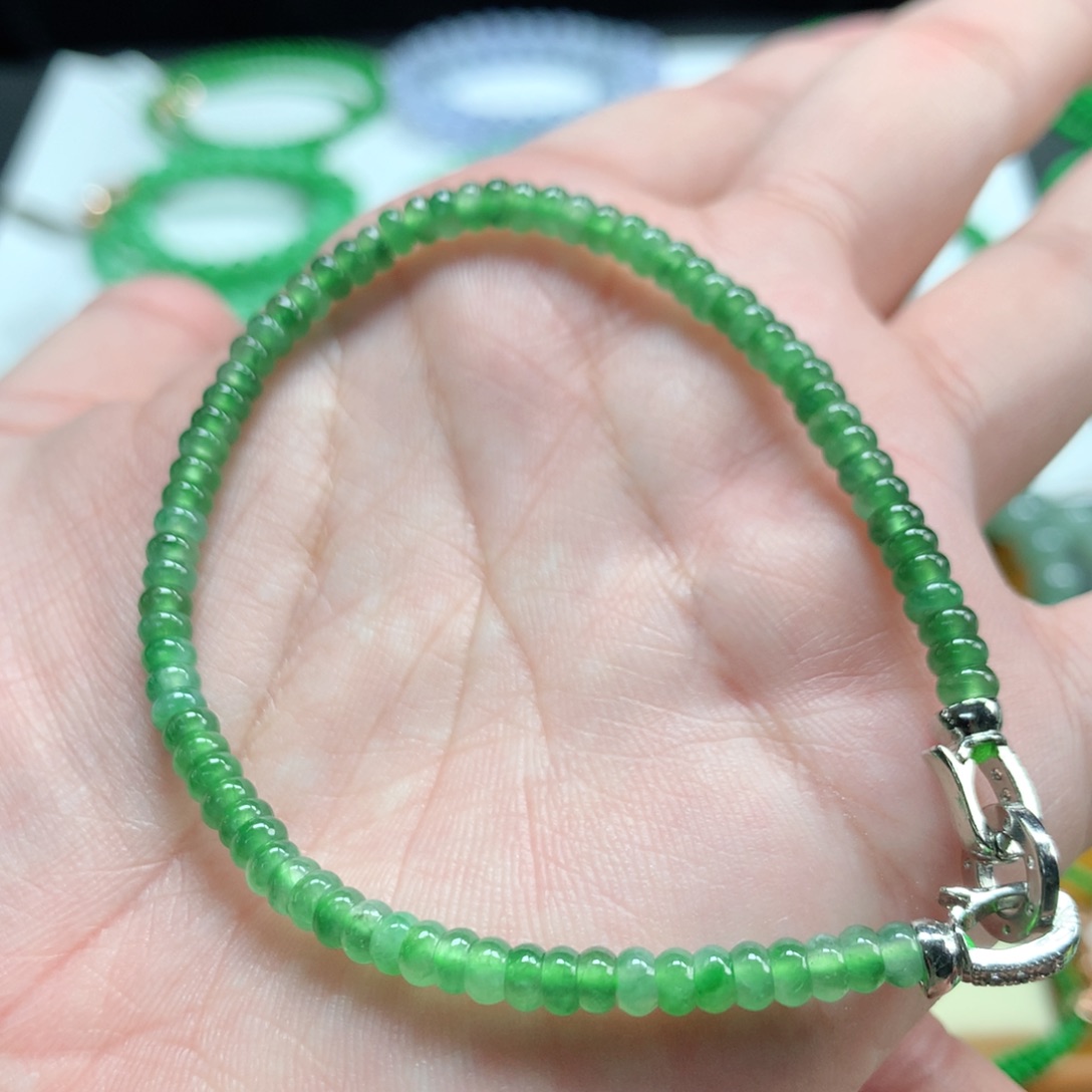 翡翠未镶嵌手链翡翠