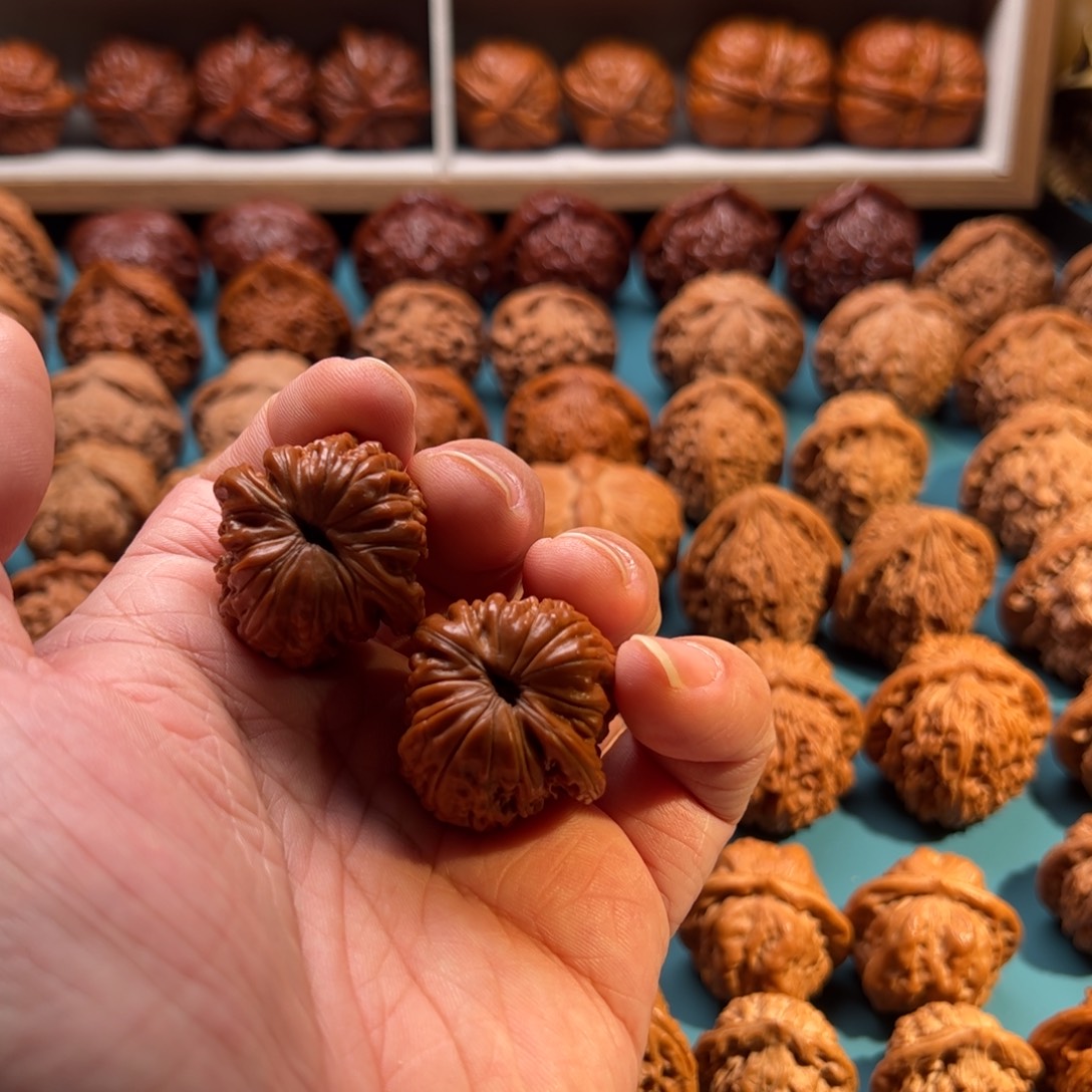 A***n文玩核桃吊坠楼子