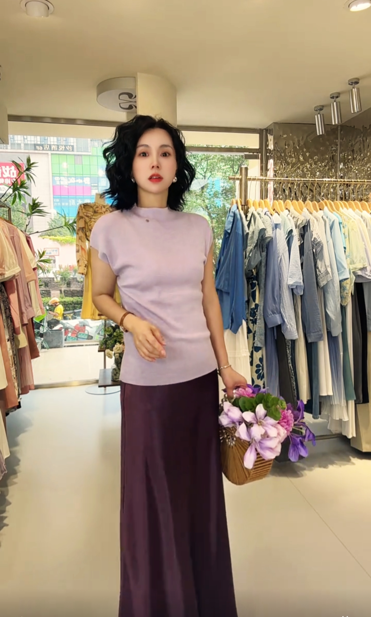 672*珠光缎面微鱼尾半身裙