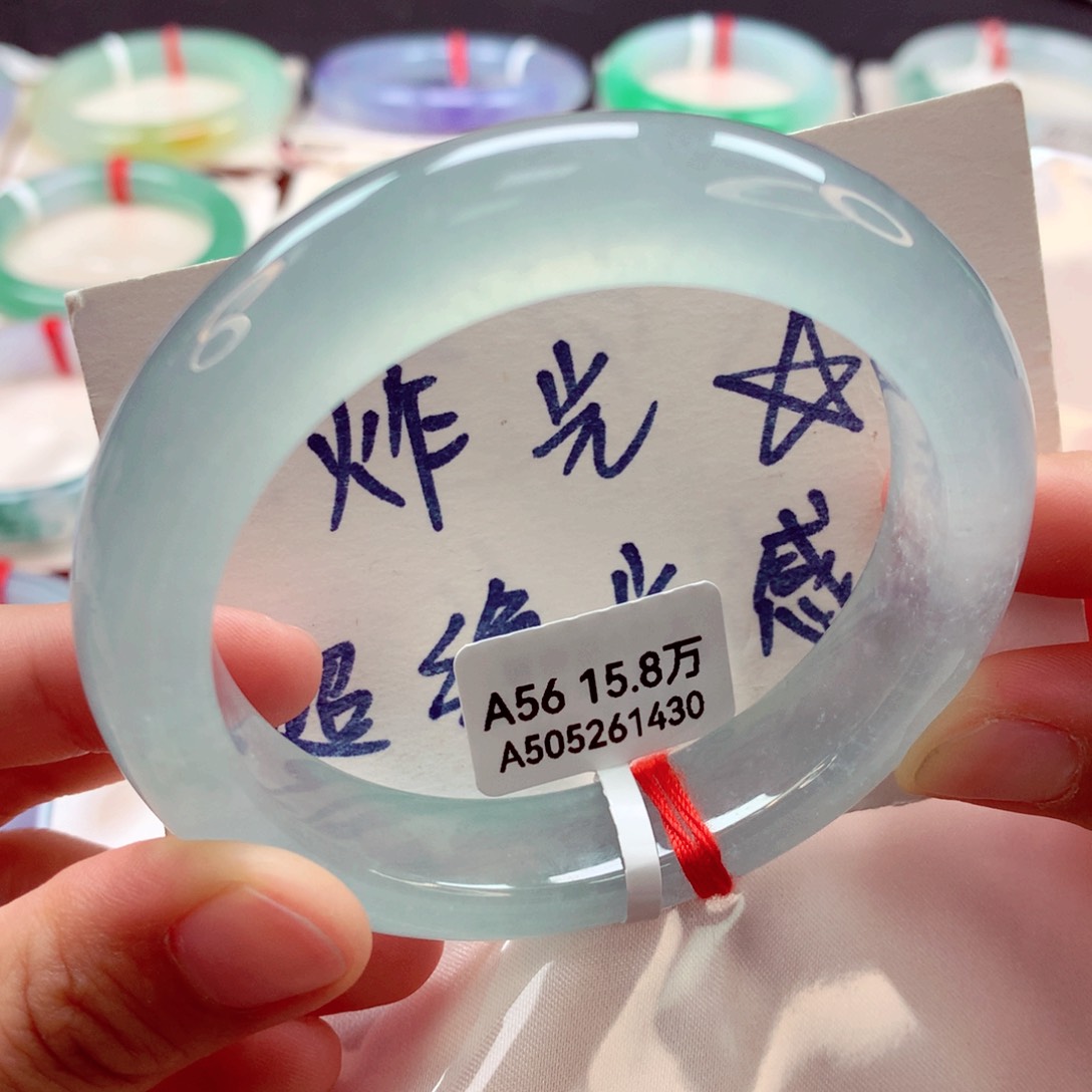 翡翠手镯未镶嵌88翡翠手镯99