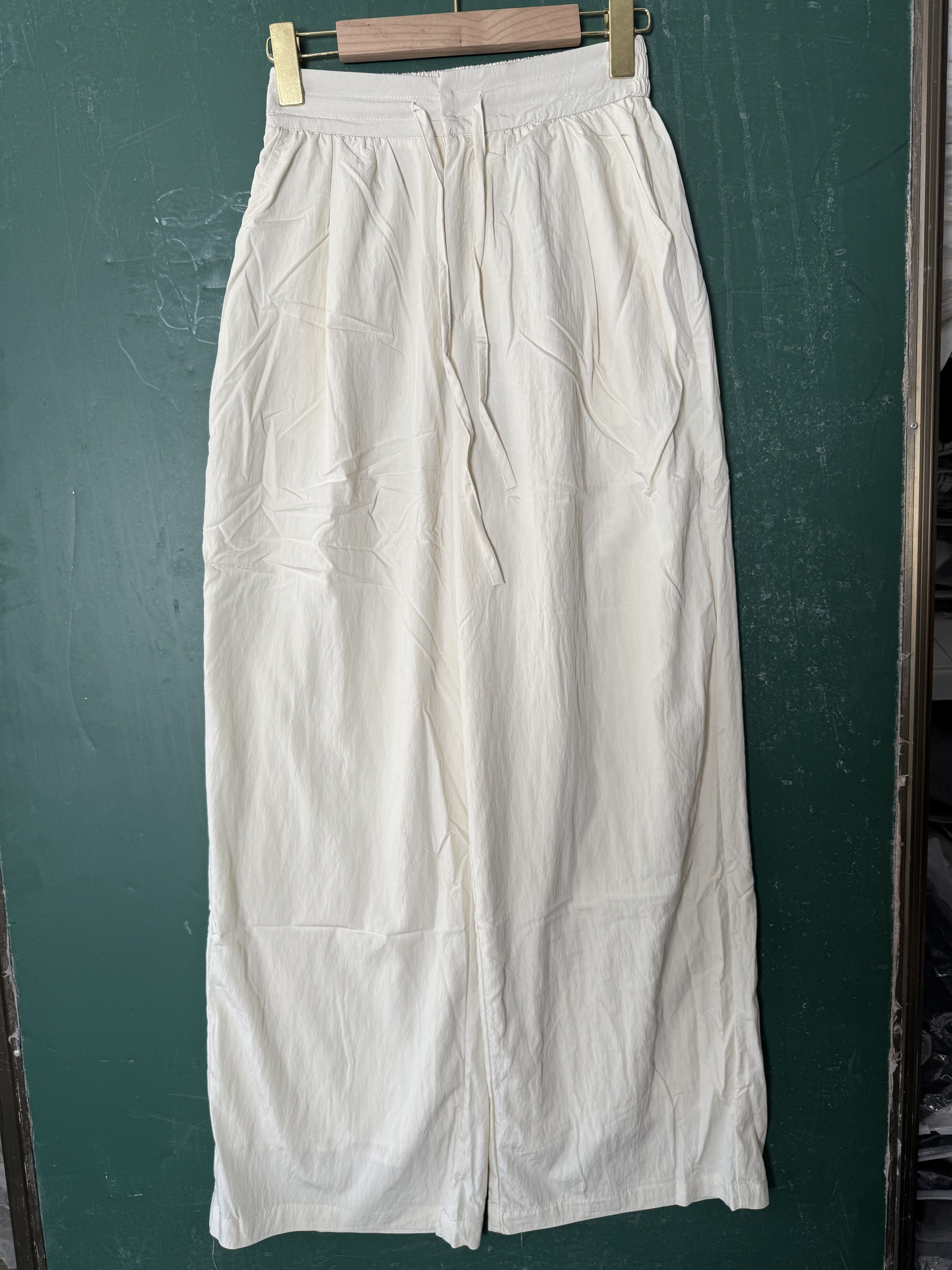 1787夏季宽松纯色百搭阔腿裤薄款显瘦通勤外穿时尚直筒休闲裤