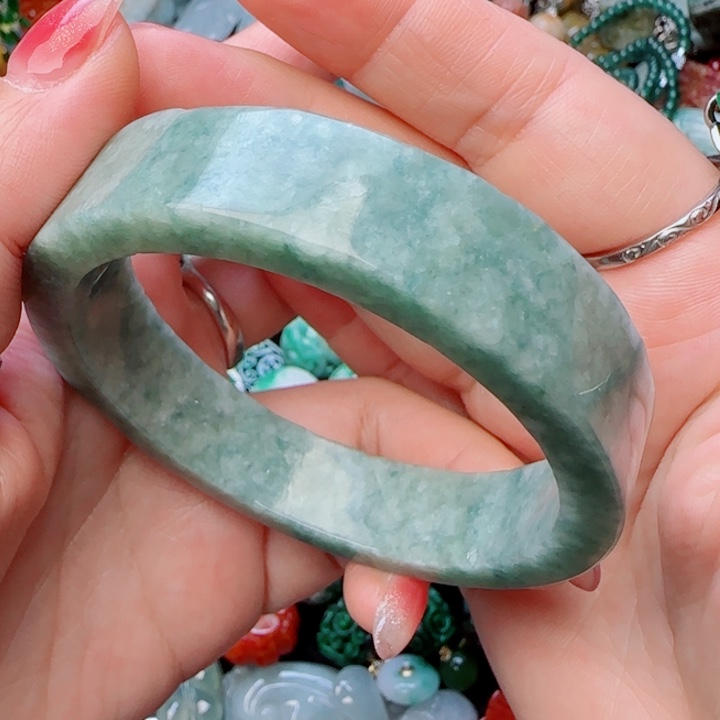 翡翠手镯未镶嵌天然A货76