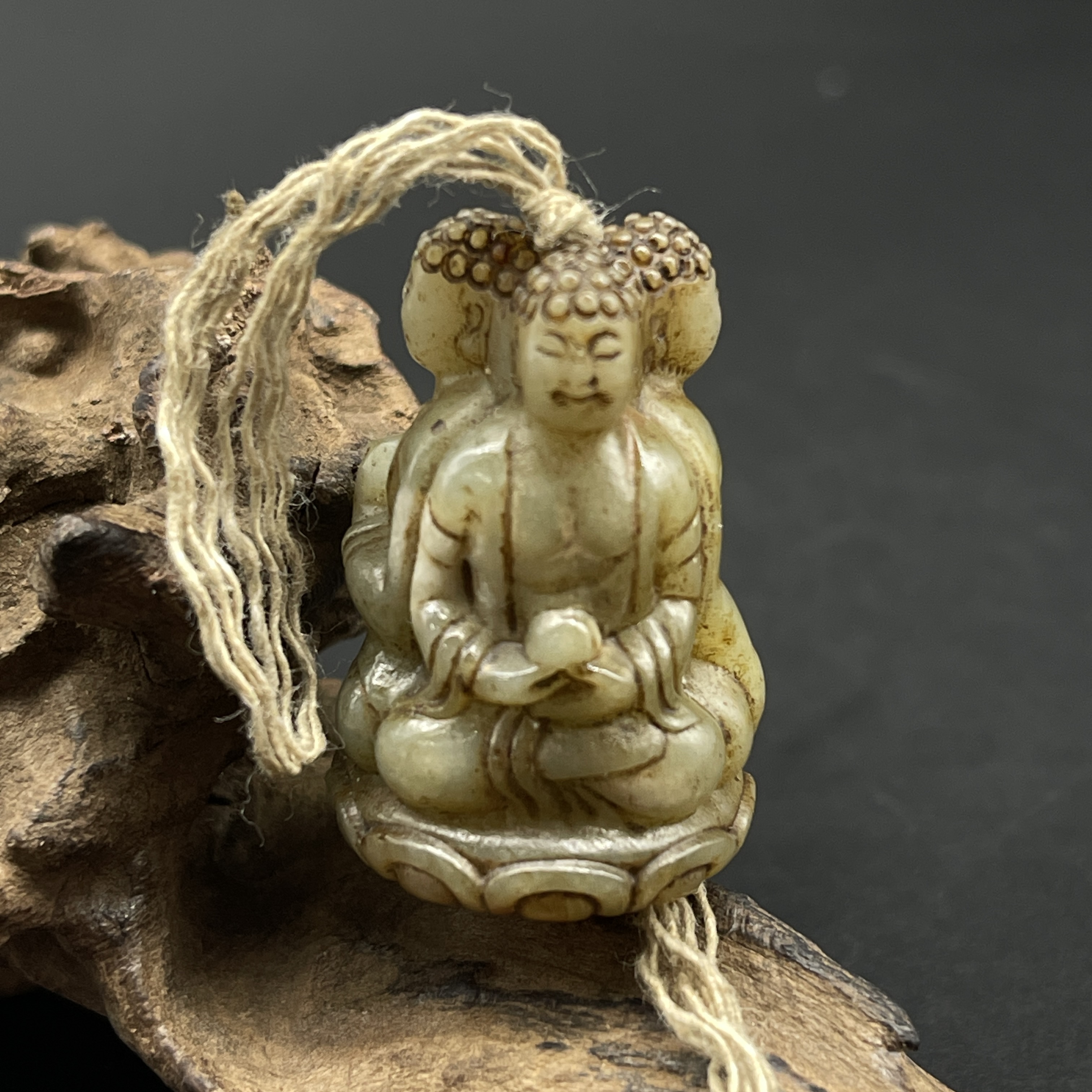 《明代》和田玉三面佛  山东文物商店泰运 ZZXCDH587038