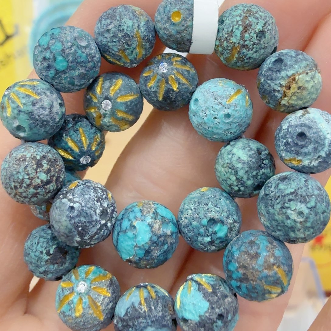 绿松石未镶嵌珠宝奇石