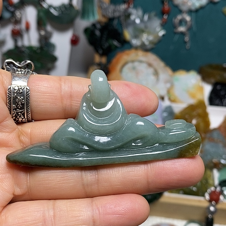 翡翠未镶嵌吊坠(赠链)