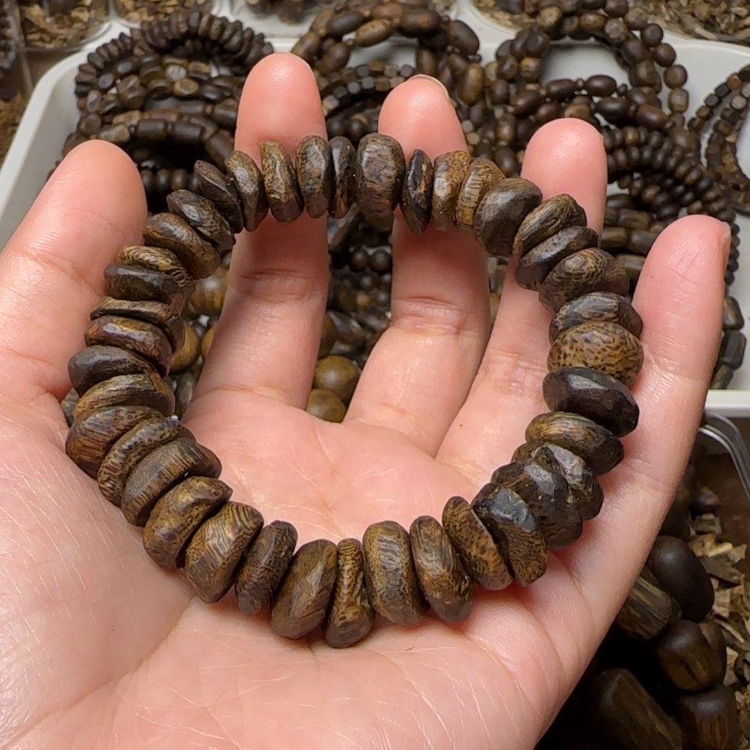 用***8手串沉香单圈树丁包壳高油老料17.5克