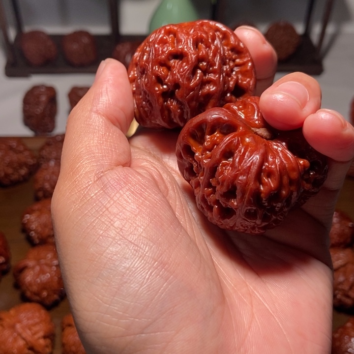 丶***怀文玩核桃吊坠白狮子