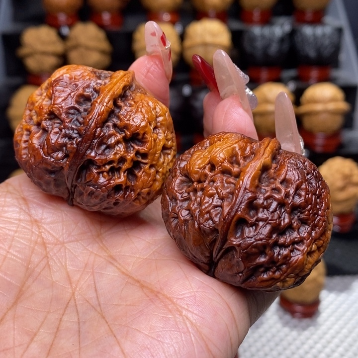 文玩核桃把件七彩元宝51号