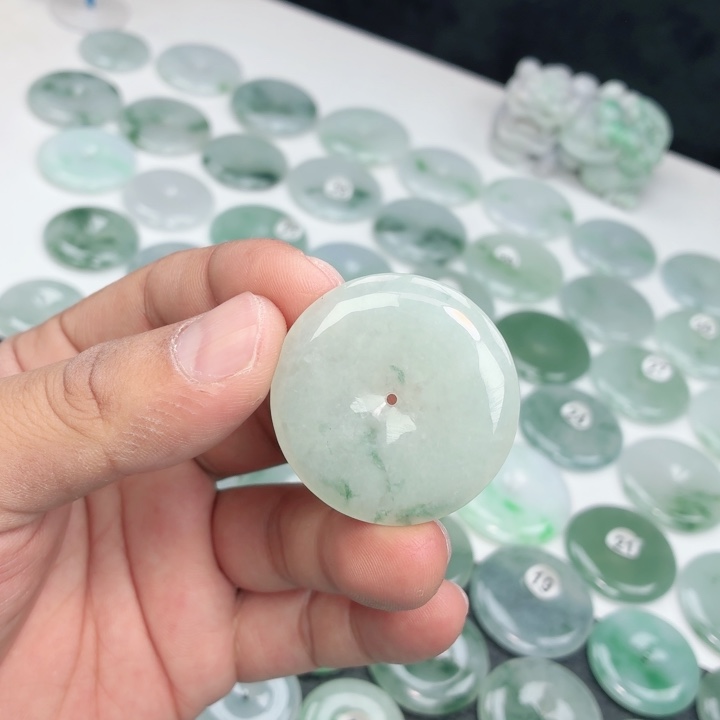 翡翠未镶嵌颈饰缅甸天然A货翡翠38-6.4