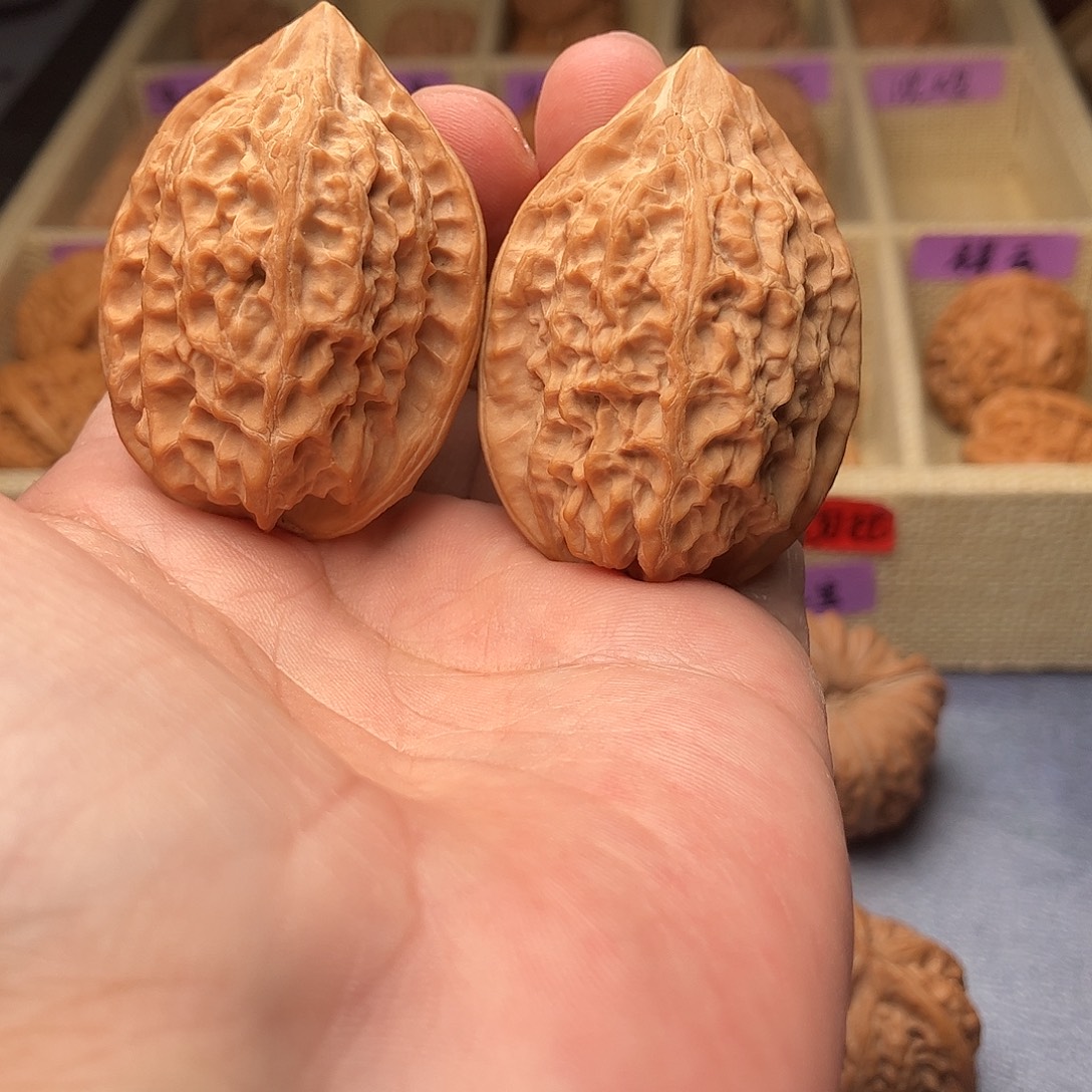 文玩核桃把件一代沈鸡36（头货精品